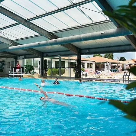 Holiday park Les Charmettes 4*
